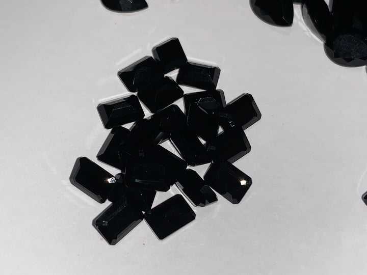 Faceted Black Onyx - Mixed Sizes (10 Carat Lot)