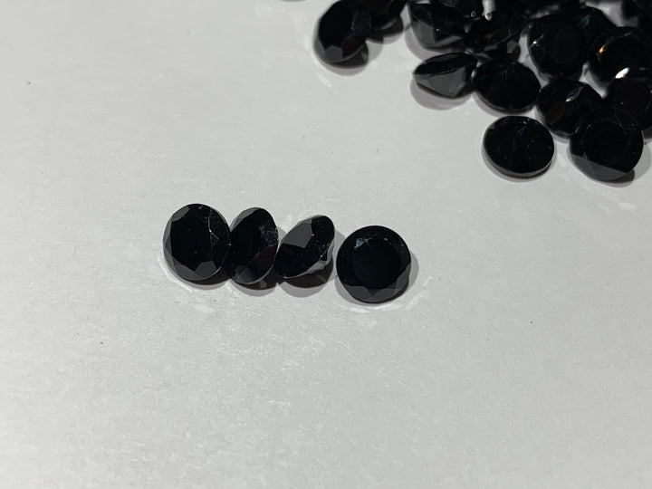 Faceted Black Spinel - Mixed Sizes (10 Carat Lot)