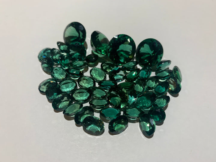 Faceted Green Quartz - Mixed Sizes (10 Carat Lot)