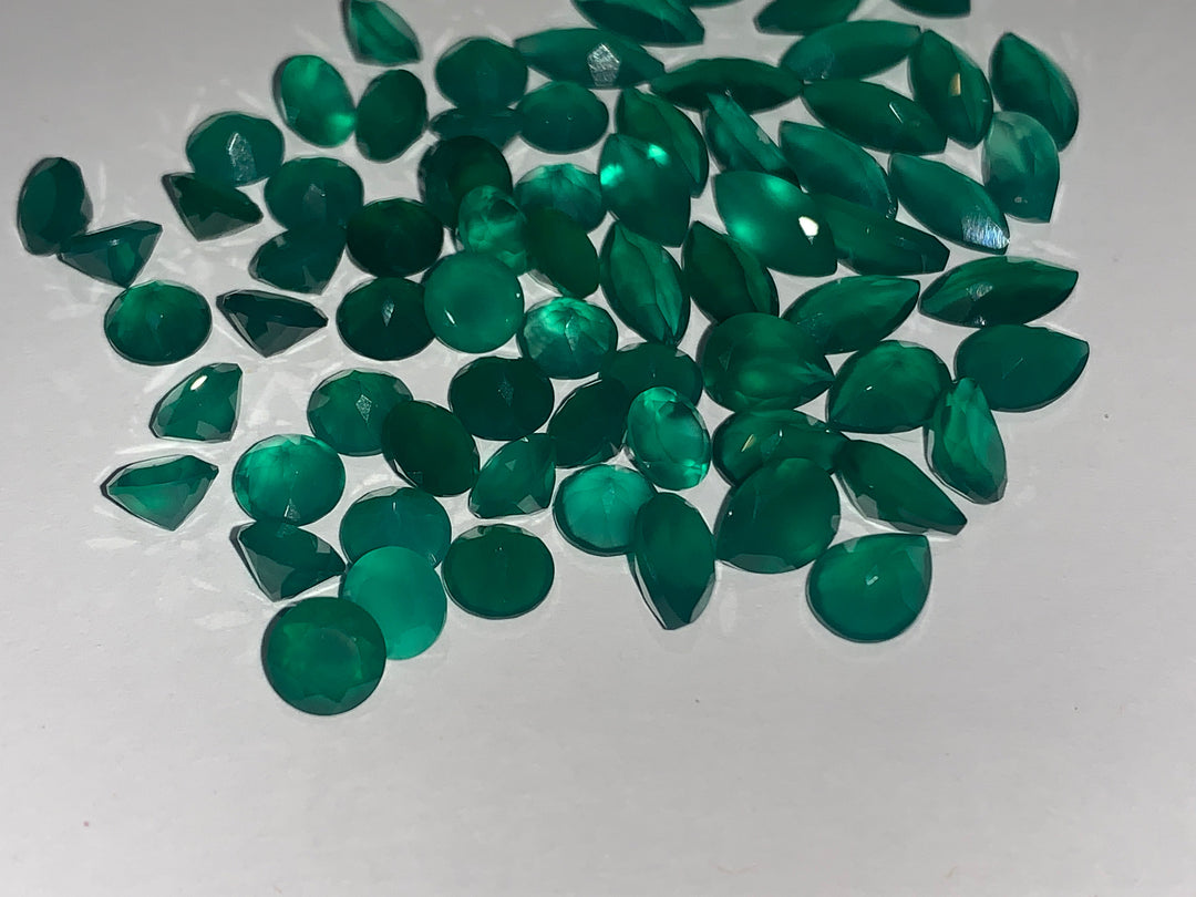 Faceted Green Onyx - Mixed Sizes (10 Carat Lot)